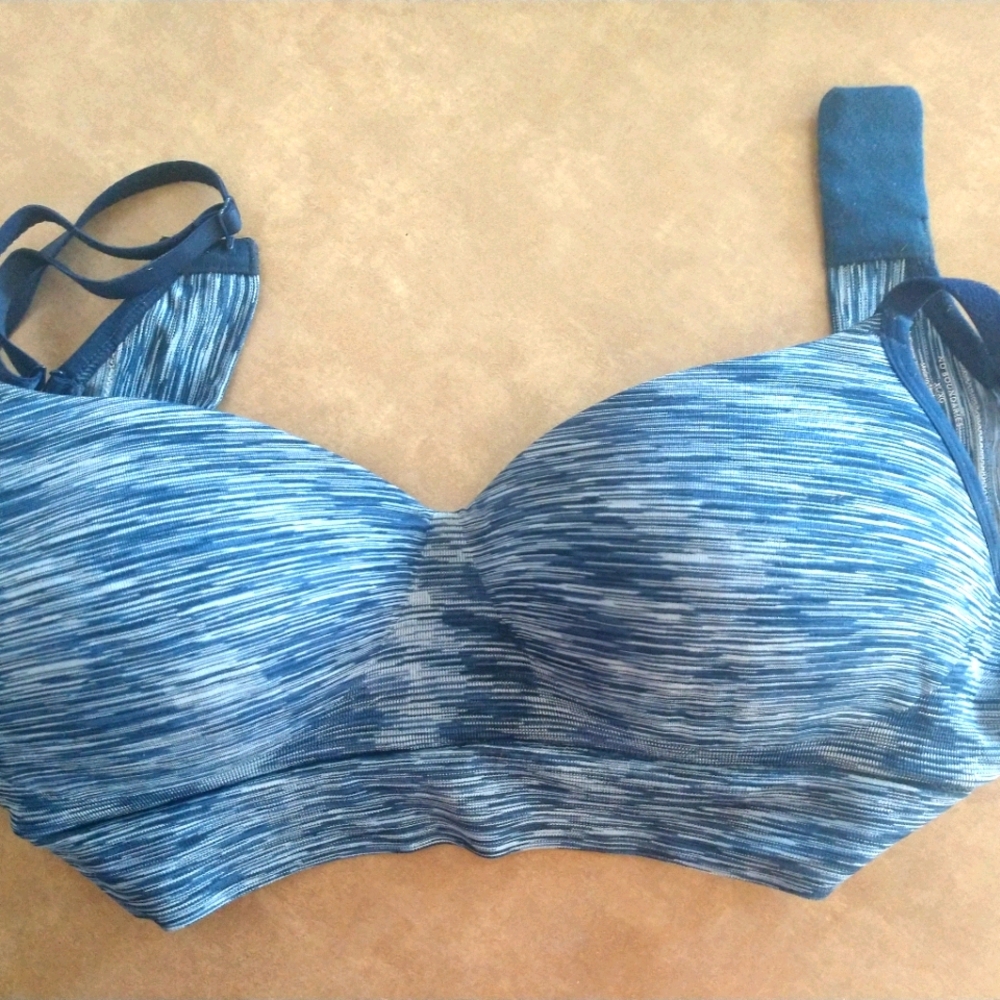 Sports bra
